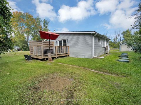 Photo 7 at 18 Isle Vista Drive, Virginia, Georgina
