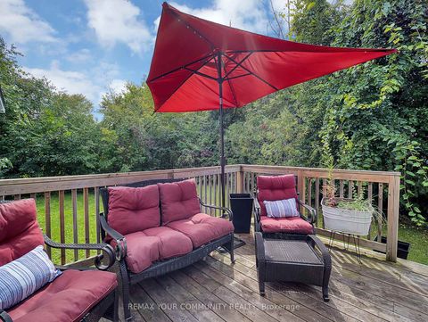Photo 8 at 18 Isle Vista Drive, Virginia, Georgina
