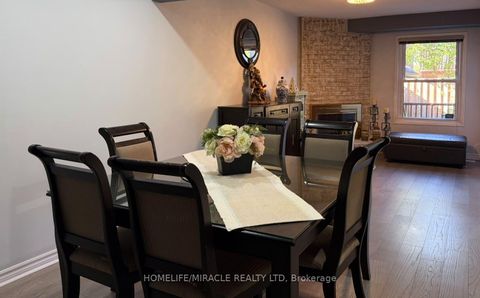 Photo 3 at 163 Mabley Crescent, Lakeview Estates, Vaughan