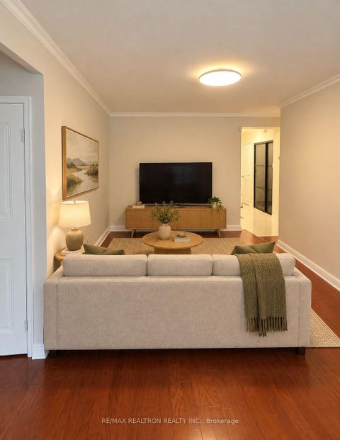 Photo 2 at 106 - 2 Ridelle Avenue, Forest Hill North, Toronto