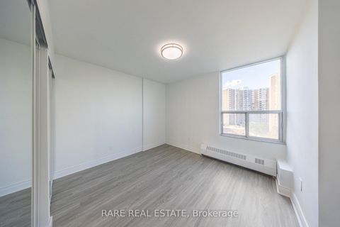 Photo 7 at 914 - 60 Pavane Linkway, Flemingdon Park, Toronto
