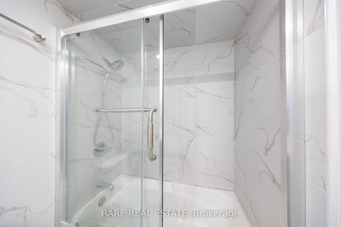 Photo 10 at 914 - 60 Pavane Linkway, Flemingdon Park, Toronto