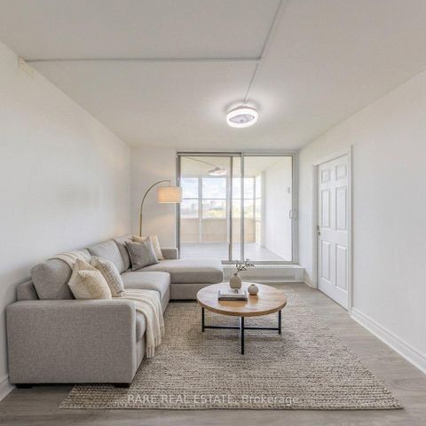 Photo 19 at 914 - 60 Pavane Linkway, Flemingdon Park, Toronto