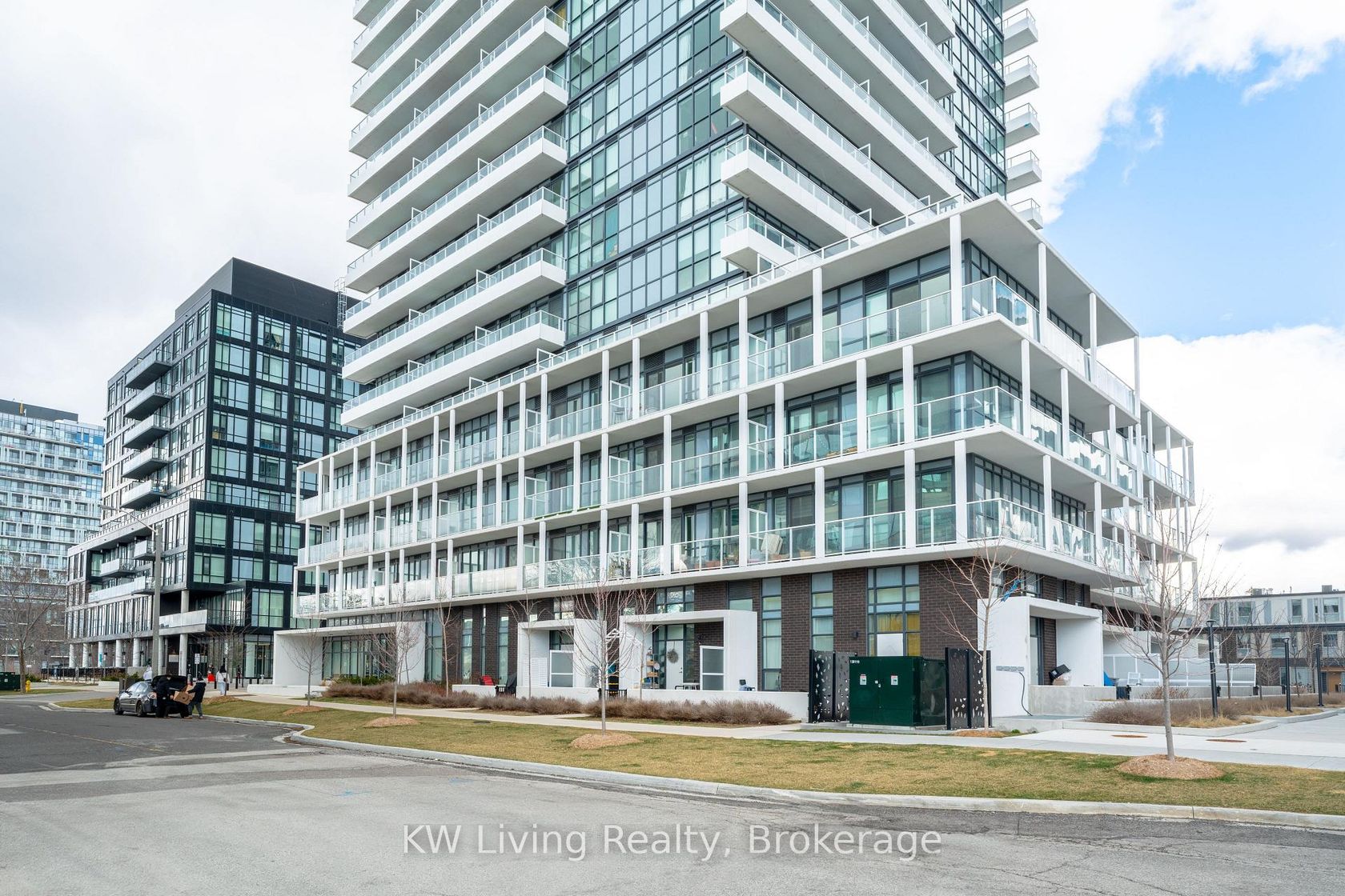 201 - 180 Fairview Mall Drive, Don Valley Village, Toronto 