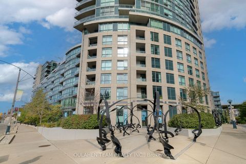 Photo 1 at 304 - 219 Fort York Boulevard, Niagara, Toronto