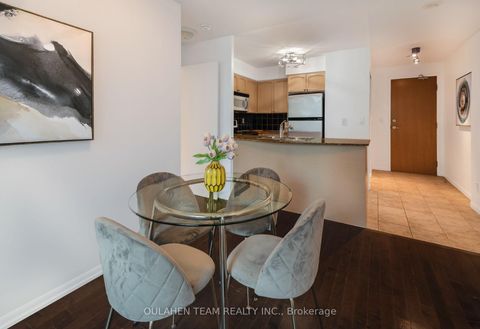 Photo 15 at 304 - 219 Fort York Boulevard, Niagara, Toronto