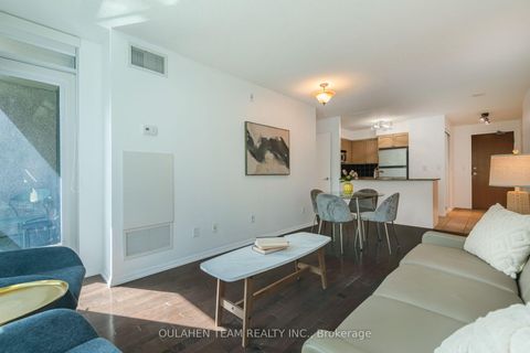 Photo 20 at 304 - 219 Fort York Boulevard, Niagara, Toronto