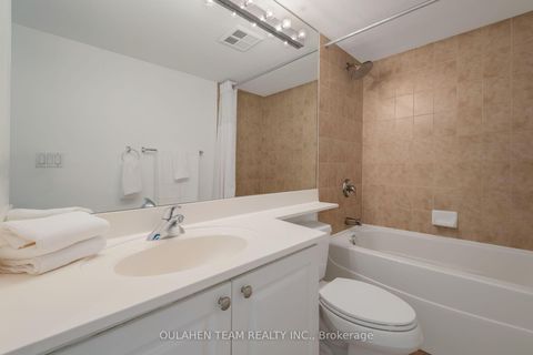 Photo 25 at 304 - 219 Fort York Boulevard, Niagara, Toronto
