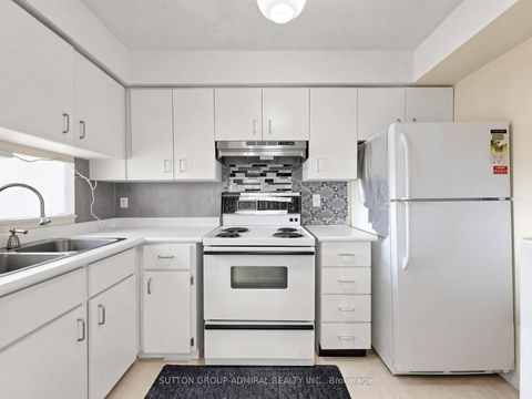 Photo 9 at 1108 - 2470 Eglinton Avenue, Greenbrook, Toronto