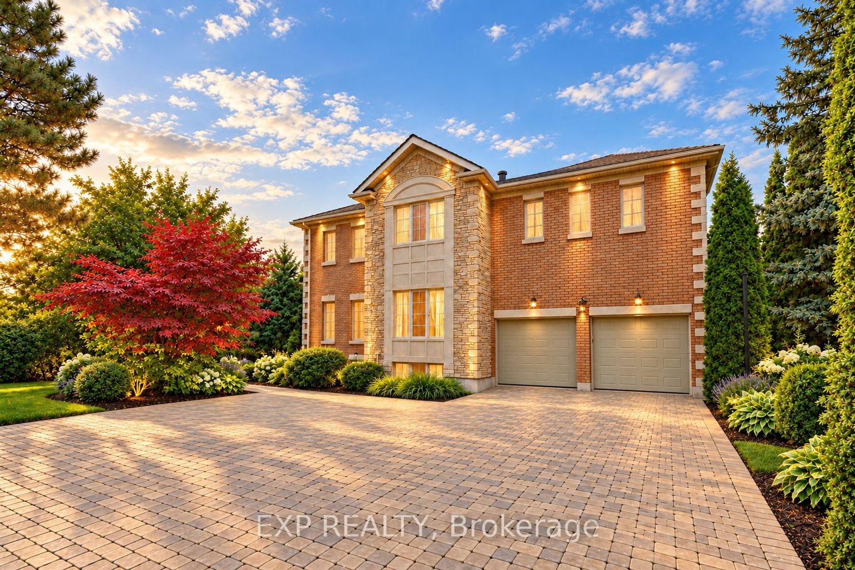 2 Shallmar Gardens, Bayview Hill, Richmond Hill photo number 2