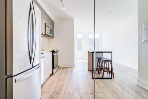 Photo 7 at 208 - 11 Maryport Avenue, CFB, Toronto
