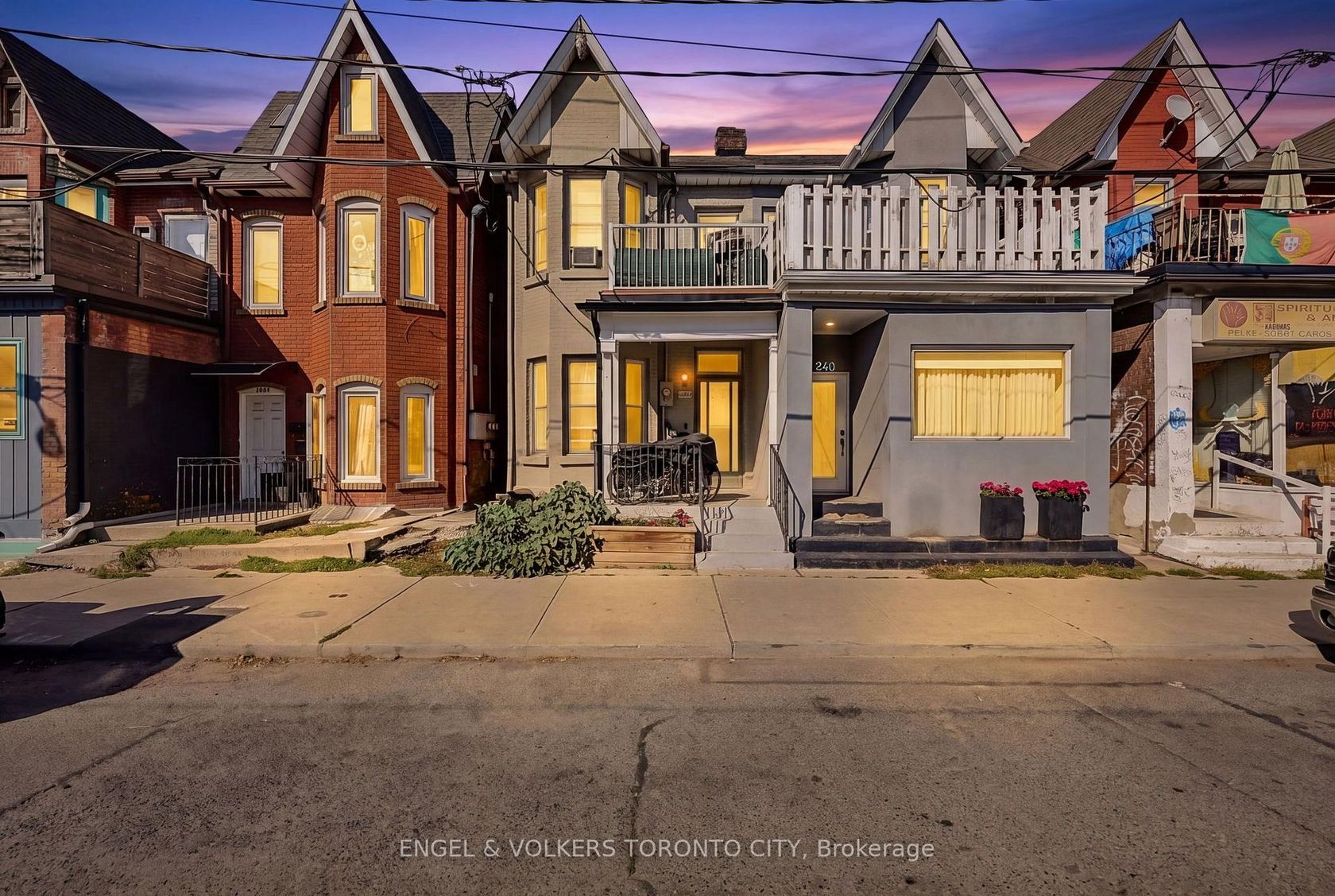 1242 College Street, Dufferin Grove, Toronto 