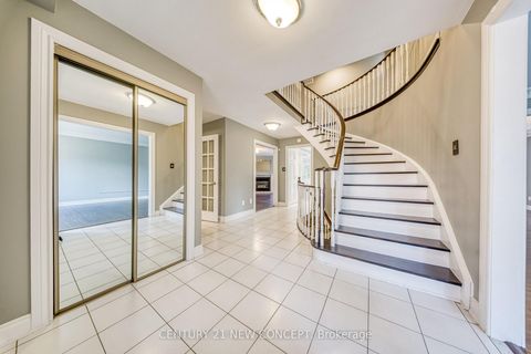 Photo 2 at 528 Belview Avenue, East Woodbridge, Vaughan