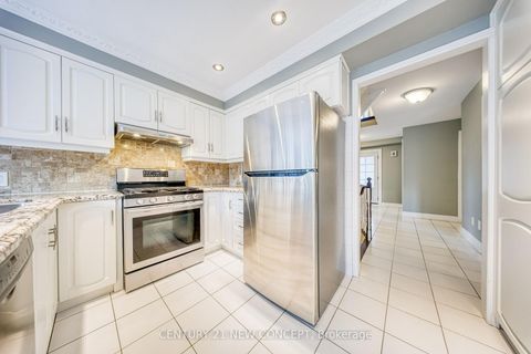 Photo 10 at 528 Belview Avenue, East Woodbridge, Vaughan