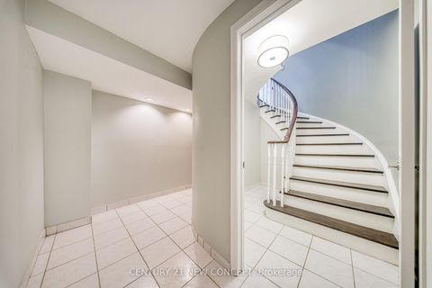 Photo 33 at 528 Belview Avenue, East Woodbridge, Vaughan