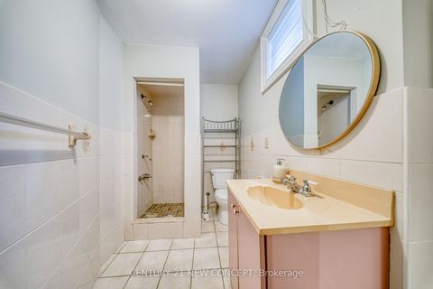 Photo 37 at 528 Belview Avenue, East Woodbridge, Vaughan