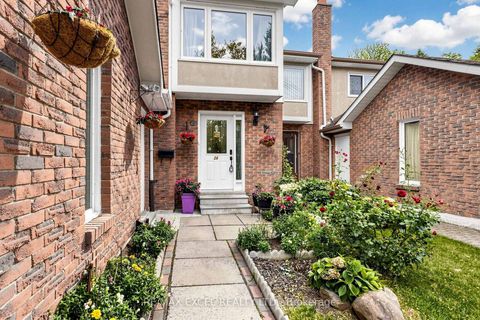 Photo 1 at 24 Redheugh Crescent, Steeles, Toronto