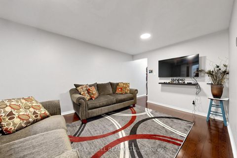 Photo 4 at 24 Redheugh Crescent, Steeles, Toronto