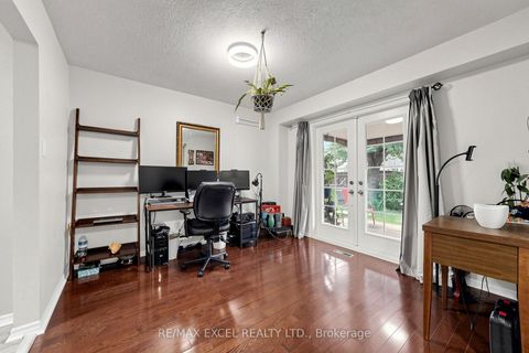 Photo 20 at 24 Redheugh Crescent, Steeles, Toronto