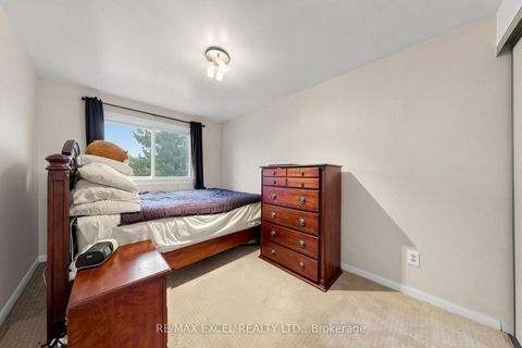 Photo 33 at 24 Redheugh Crescent, Steeles, Toronto