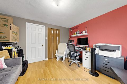 Photo 41 at 24 Redheugh Crescent, Steeles, Toronto
