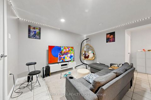 Photo 44 at 24 Redheugh Crescent, Steeles, Toronto