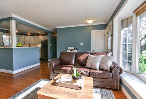Photo 5 at 74 Rose Street, Wellington, Barrie