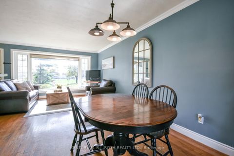 Photo 6 at 74 Rose Street, Wellington, Barrie
