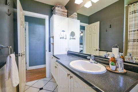 Photo 19 at 74 Rose Street, Wellington, Barrie
