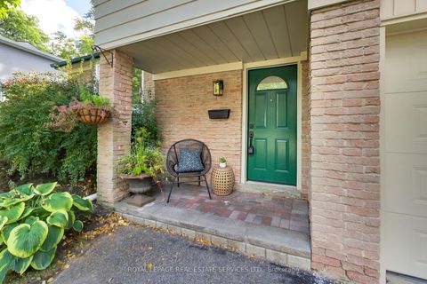 Photo 2 at 151 Cliffwood Road, Hillcrest Village, Toronto