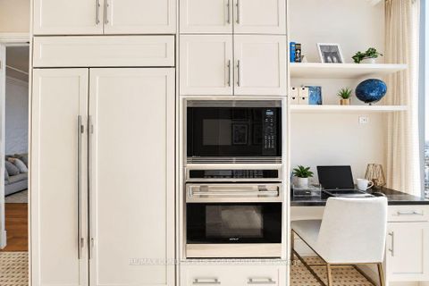 Photo 14 at 2705 - 183 Wellington Street W, Waterfront Communities C1, Toronto