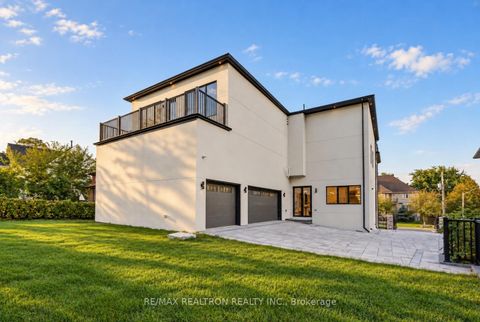 Photo 1 at 126 Garden Avenue, South Richvale, Richmond Hill