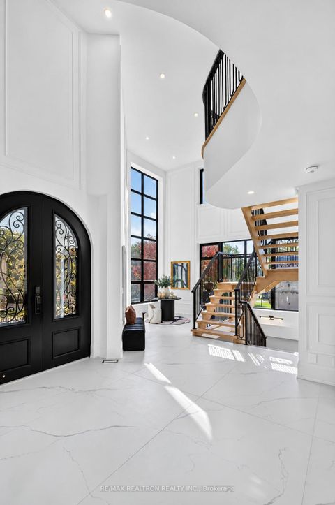 Photo 4 at 126 Garden Avenue, South Richvale, Richmond Hill