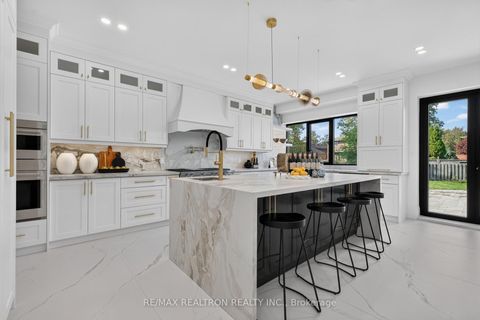 Photo 21 at 126 Garden Avenue, South Richvale, Richmond Hill