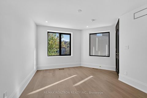 Photo 39 at 126 Garden Avenue, South Richvale, Richmond Hill