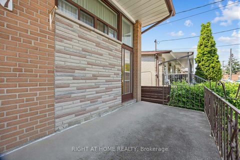 Photo 1 at 7 Daystrom Drive, Humbermede, Toronto