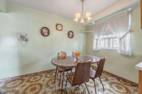 Photo 9 at 7 Daystrom Drive, Humbermede, Toronto