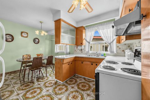 Photo 12 at 7 Daystrom Drive, Humbermede, Toronto