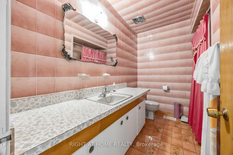 Photo 13 at 7 Daystrom Drive, Humbermede, Toronto