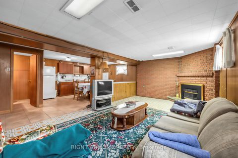 Photo 20 at 7 Daystrom Drive, Humbermede, Toronto