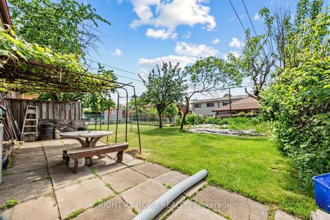 Photo 25 at 7 Daystrom Drive, Humbermede, Toronto