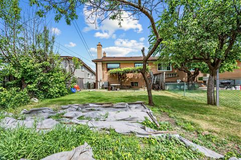 Photo 27 at 7 Daystrom Drive, Humbermede, Toronto