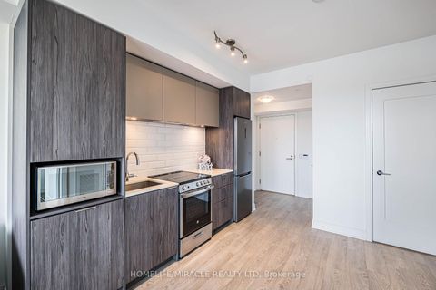 Photo 12 at 1001 - 70 Annie Craig Drive, Mimico, Toronto
