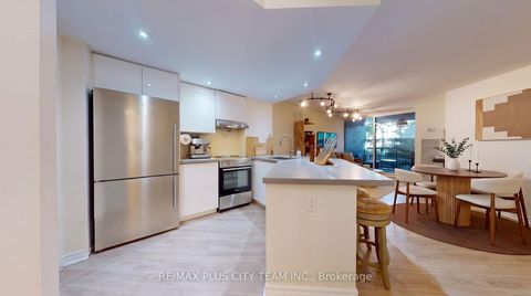 Photo 8 at 123 - 77 Maitland Place, South St. James Town, Toronto