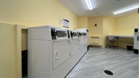 Photo 22 at 123 - 77 Maitland Place, South St. James Town, Toronto