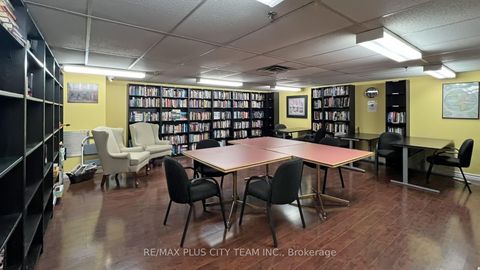 Photo 23 at 123 - 77 Maitland Place, South St. James Town, Toronto