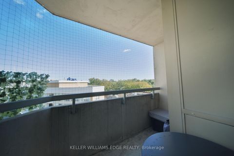 Photo 15 at 402 - 555 Wilson Hts Boulevard, Clanton Park, Toronto
