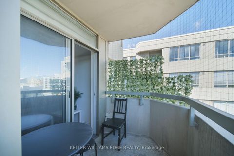 Photo 16 at 402 - 555 Wilson Hts Boulevard, Clanton Park, Toronto
