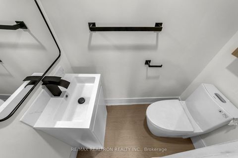 Photo 12 at 23 Sixteenth Street, New Toronto, Toronto
