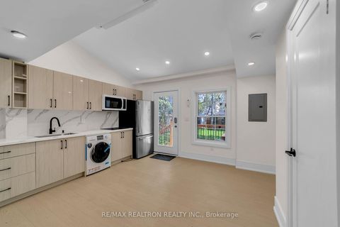 Photo 21 at 23 Sixteenth Street, New Toronto, Toronto